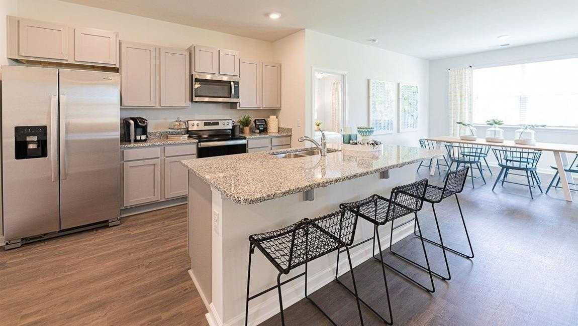 4377 Shelby Rd - Photo 3 of 11