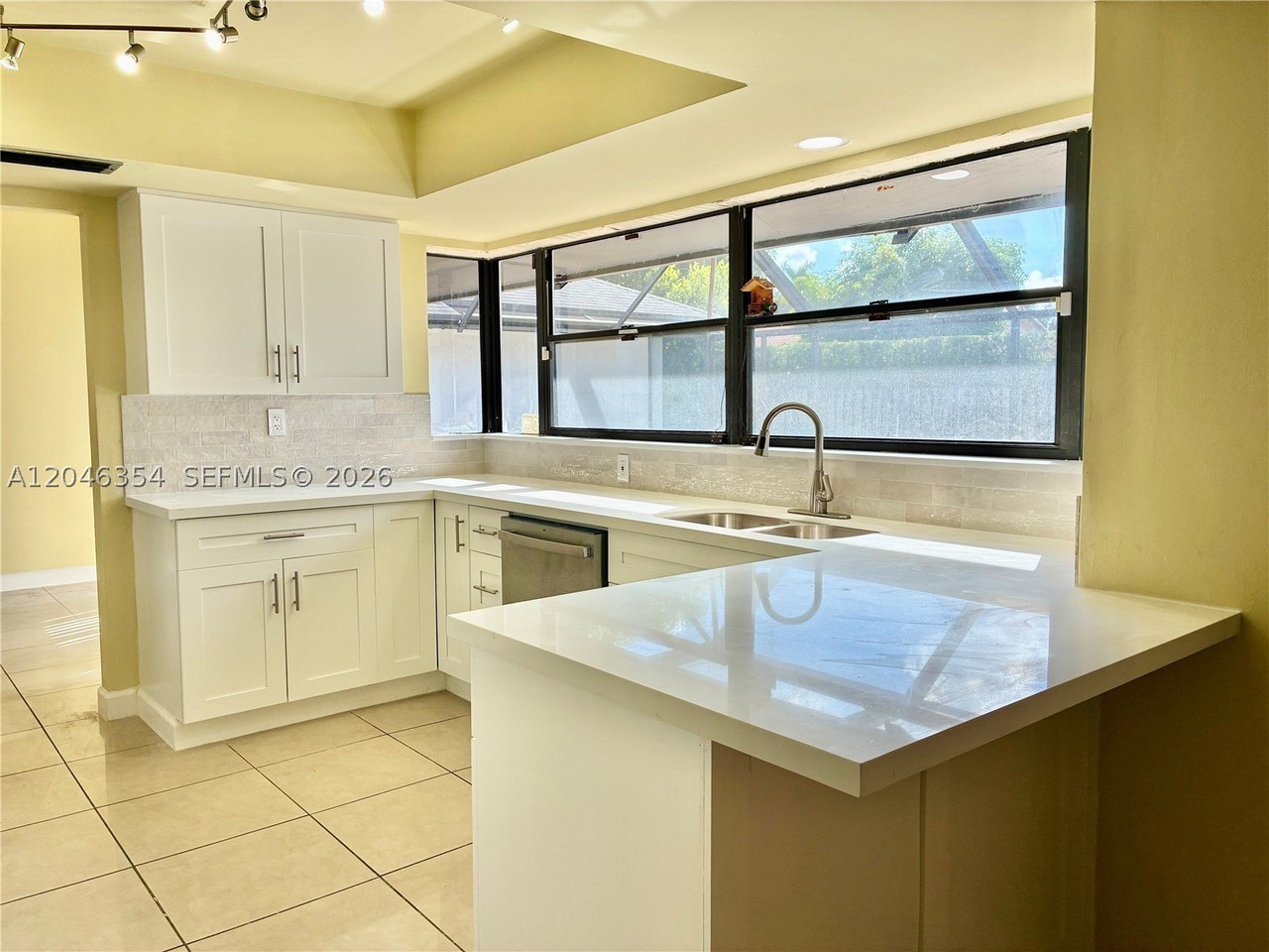 9612 Sw 117th Ave #9612 - Photo 3 of 22