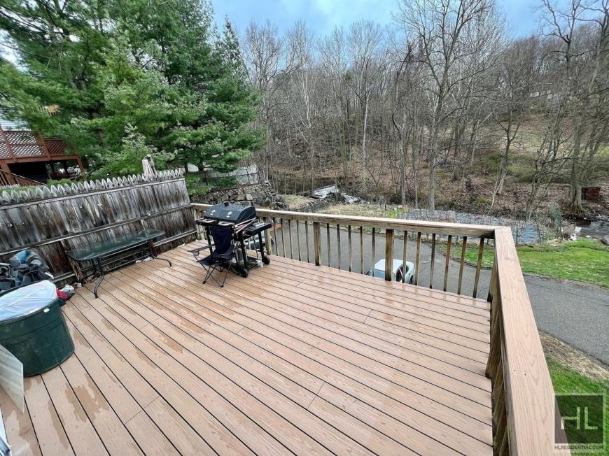 105 Osborne Ave - Photo 3 of 10