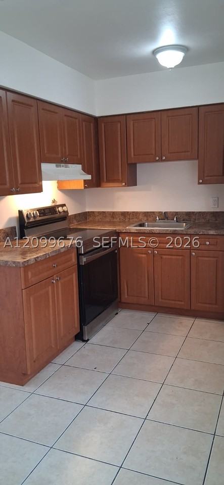 2332 Fillmore St #1 - Photo 2 of 11