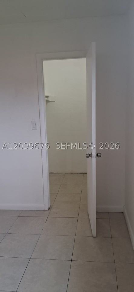 2332 Fillmore St #1 - Photo 3 of 11