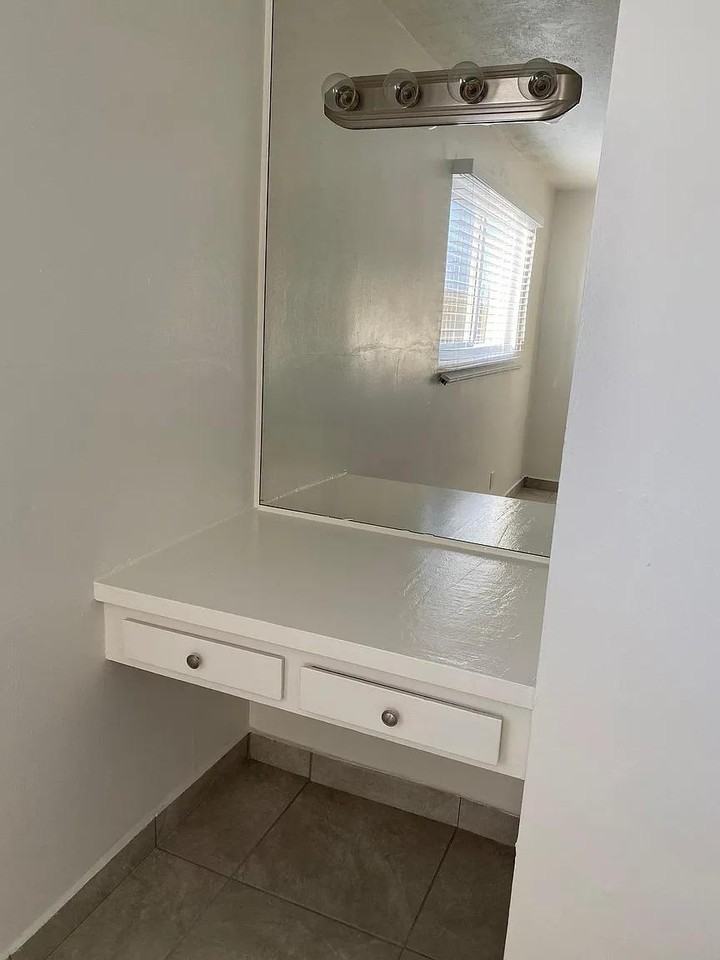 13988 Foothill Blvd - Photo 3 of 9