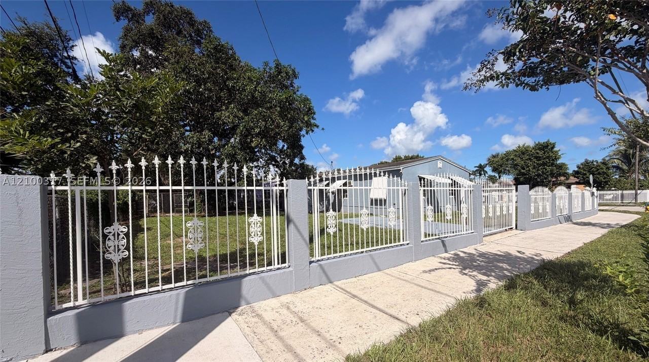 16000 Nw 17th Ct #0 - Photo 4 of 22