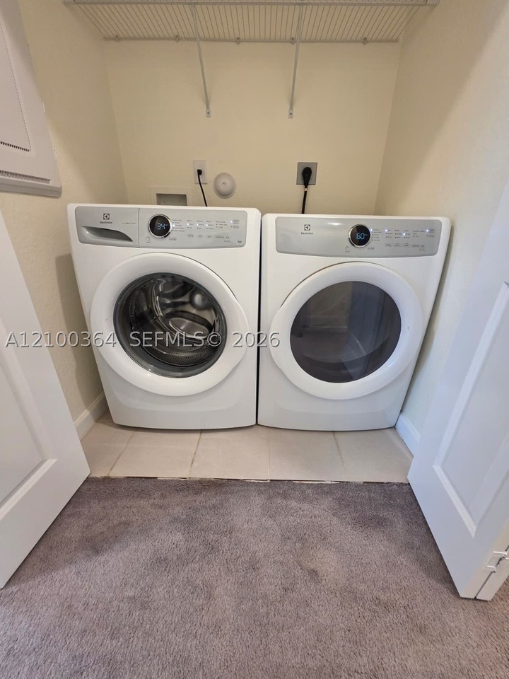 1337 Se 27th Ter - Photo 5 of 20