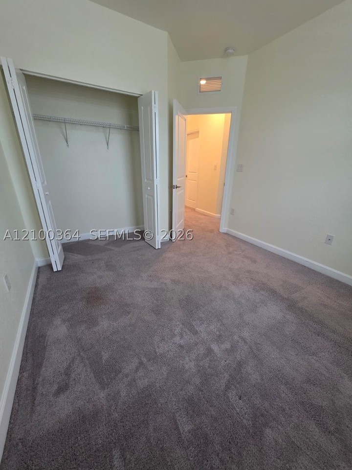 1337 Se 27th Ter - Photo 6 of 20