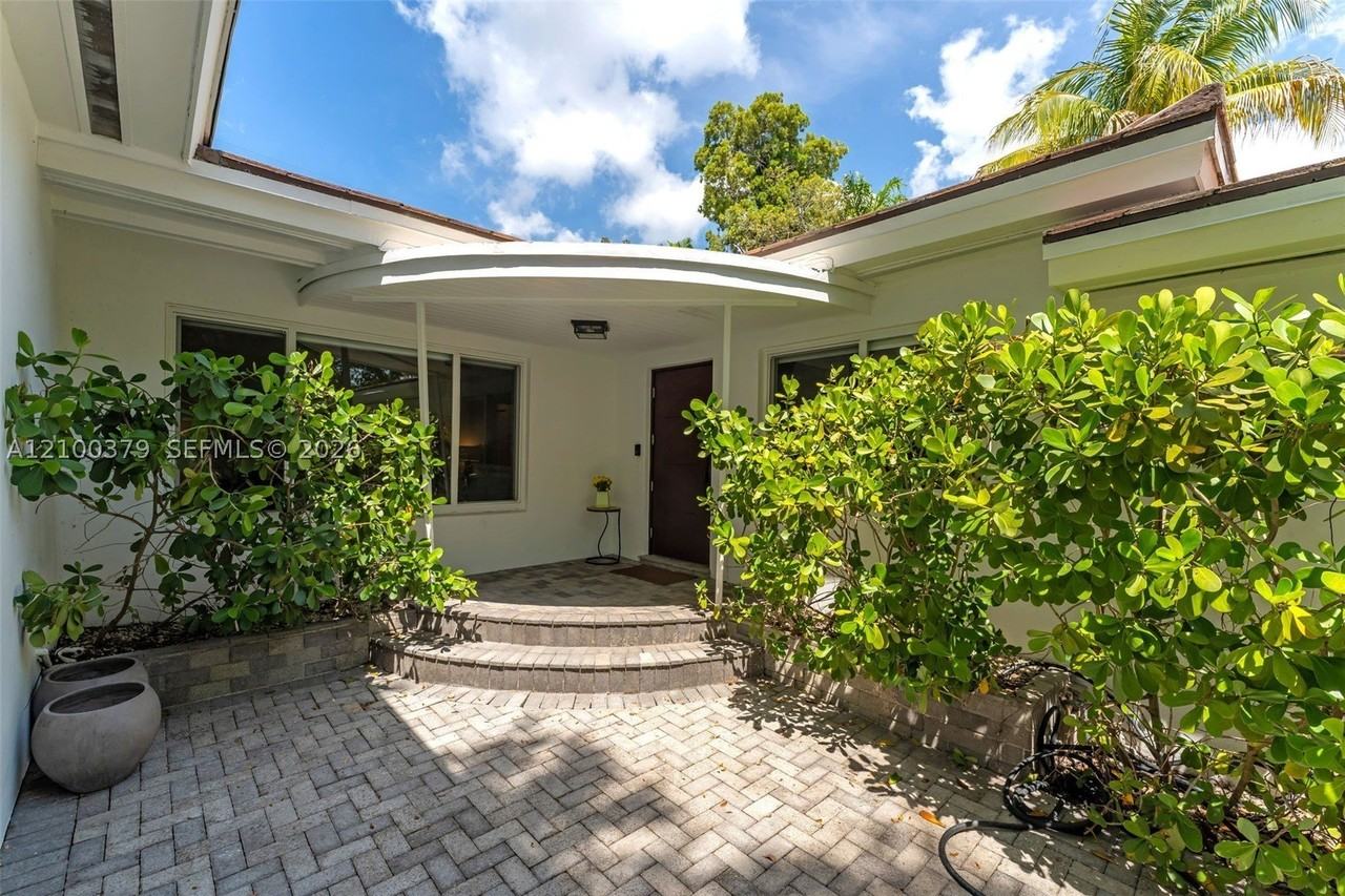 8 Pinta Rd - Photo 3 of 21