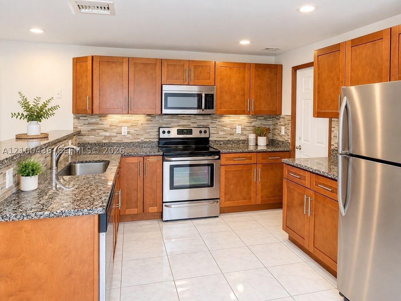 1131 Sw 14th Ave #1 - Photo 6 of 11