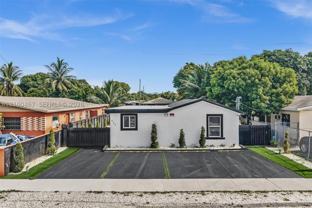 923 Nw 110th St #B - Photo 1 of 1