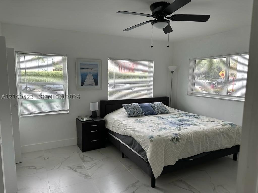 1234 Euclid Ave #1 - Photo 4 of 11