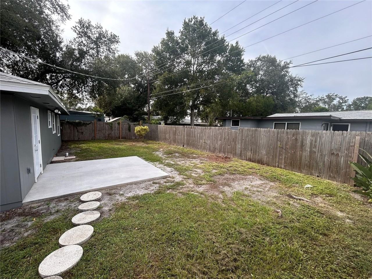 2825 Louise St - Photo 4 of 4