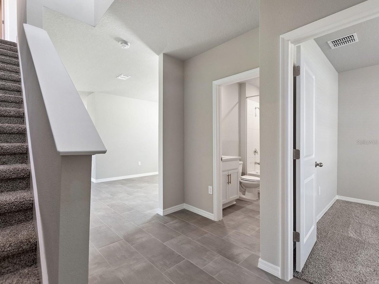 1220 Oak Valley Dr - Photo 6 of 34