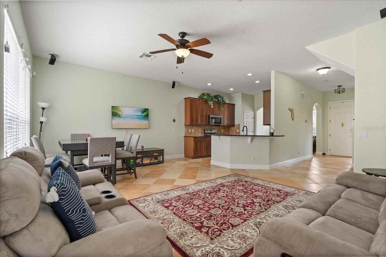 1530 Tally Cir - Photo 3 of 34