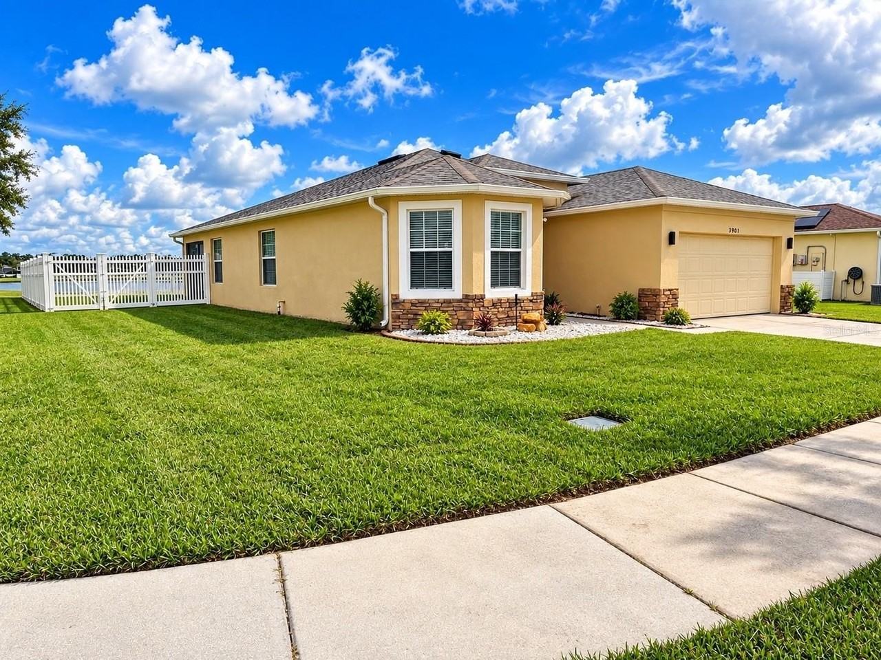 3901 Flowering Orchid Ln - Photo 4 of 43