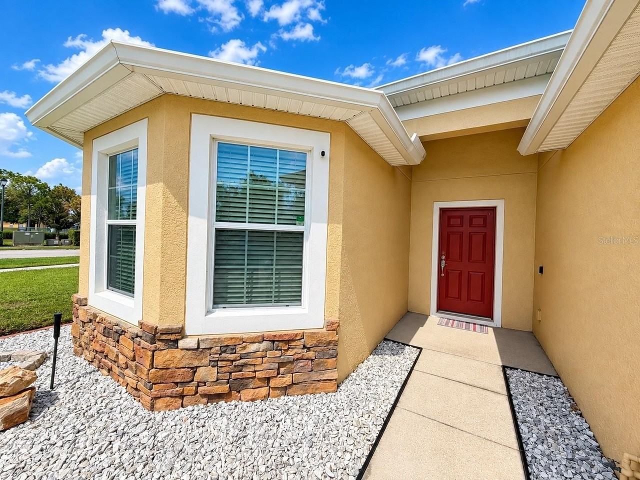3901 Flowering Orchid Ln - Photo 5 of 43