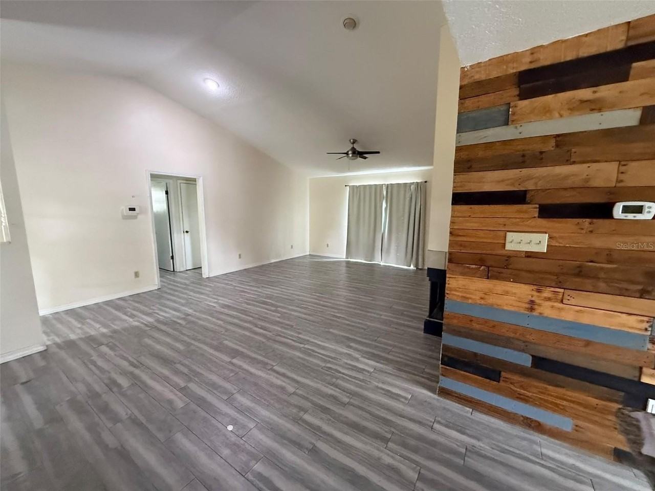 17430 Hillside Dr - Photo 6 of 15