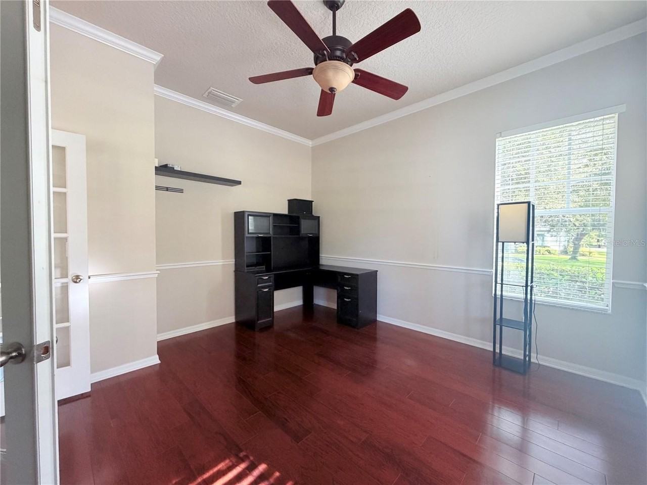 6015 Churchside Dr - Photo 2 of 16