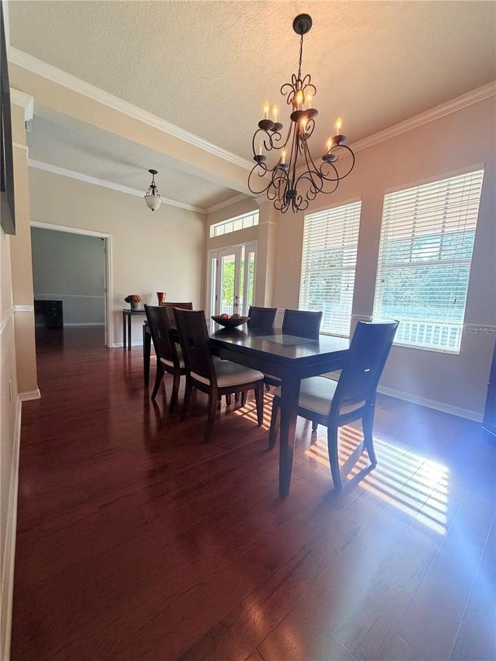 6015 Churchside Dr - Photo 3 of 16