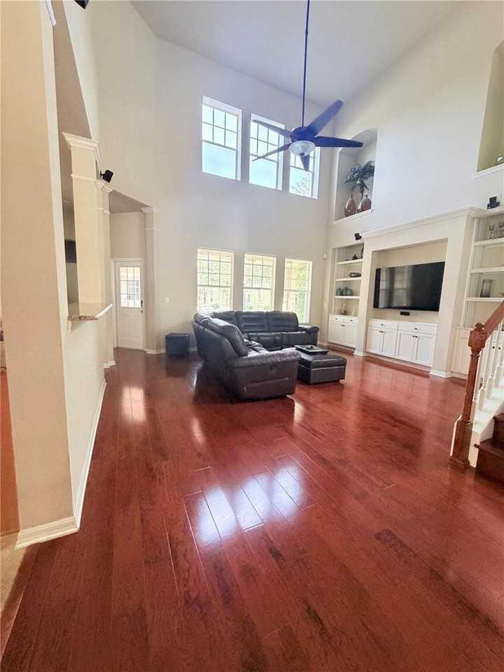 6015 Churchside Dr - Photo 5 of 16