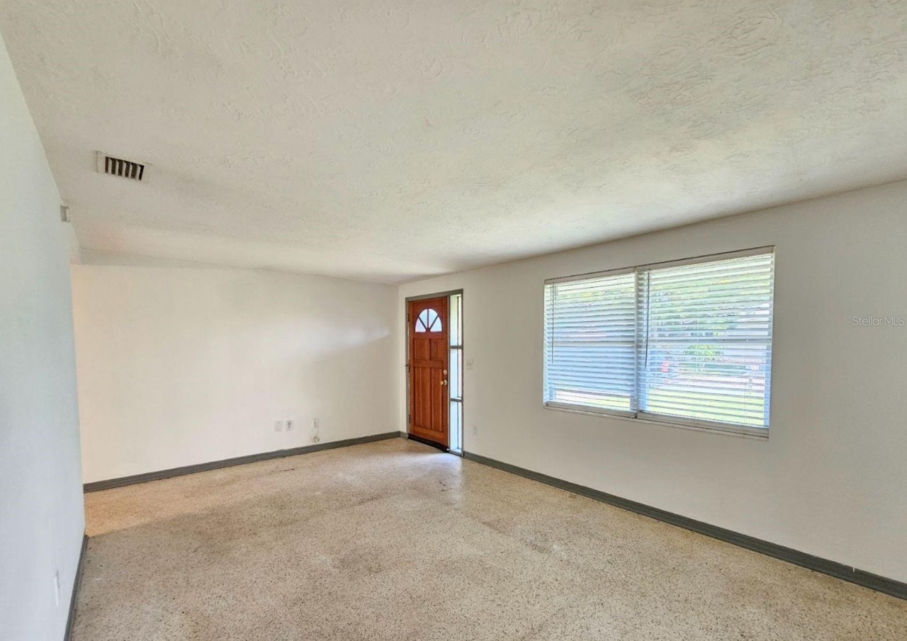 4122 Kibler Ln - Photo 3 of 17