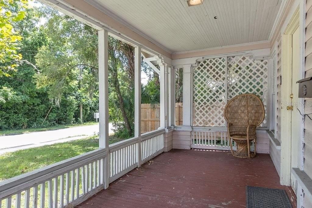 118 S Garfield Ave - Photo 3 of 14