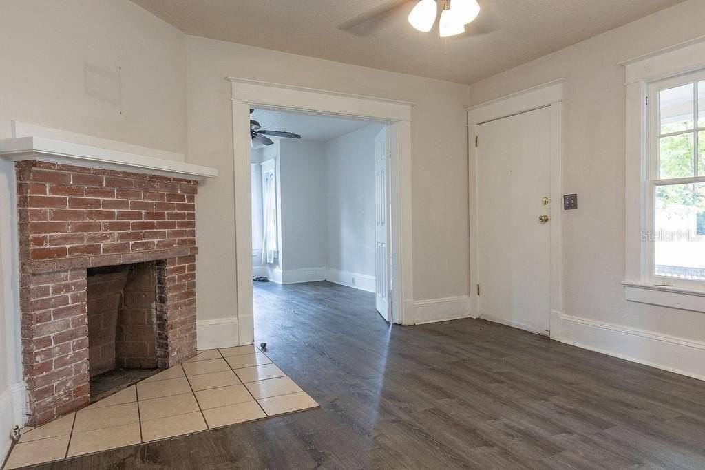 118 S Garfield Ave - Photo 4 of 14