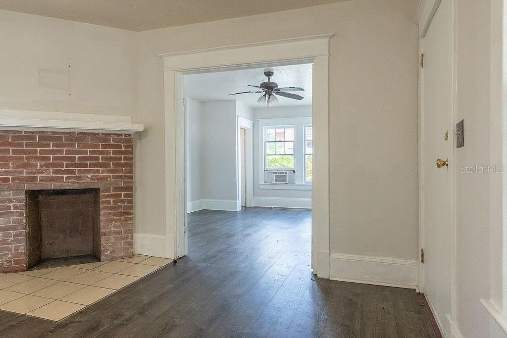 118 S Garfield Ave - Photo 5 of 14
