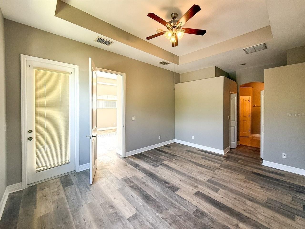 4649 Casswell Dr - Photo 7 of 36