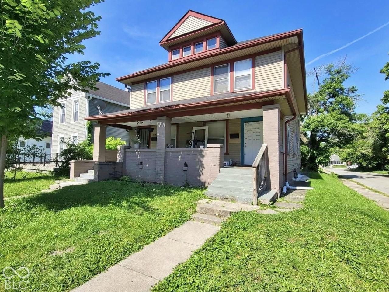 856 N Tacoma Ave - Photo 2 of 19