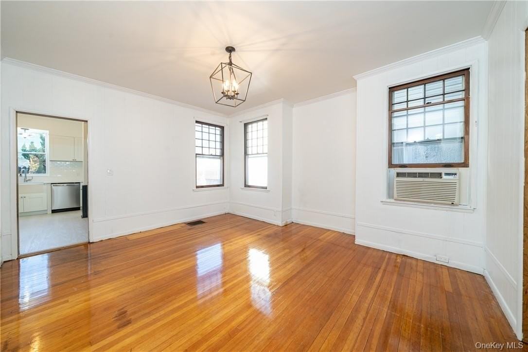 71 Rossmore Ave - Photo 7 of 34