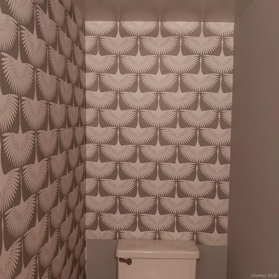 200 Hilton Ave #30 - Photo 3 of 34