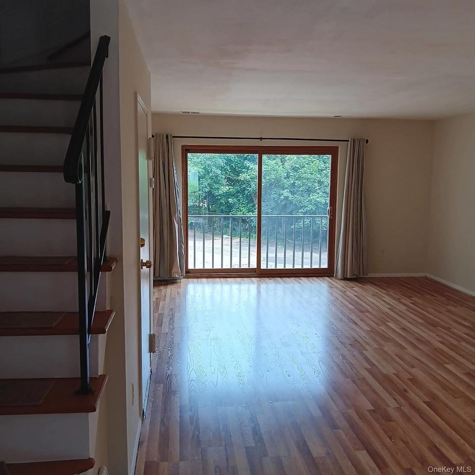 200 Hilton Ave #30 - Photo 7 of 34