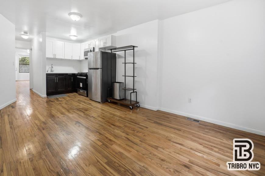 131 W 130th St - Photo 4 of 10