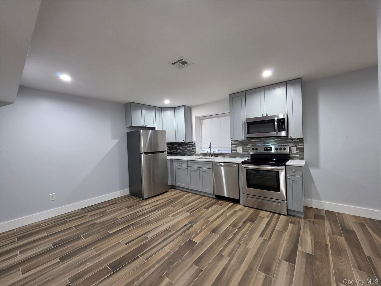18 Miramar Ave - Photo 5 of 6