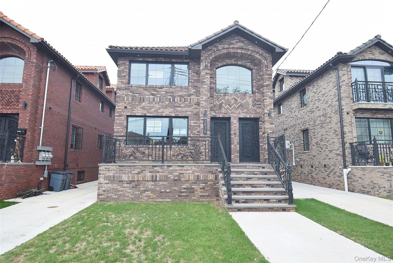 3836 215th Pl #1FL