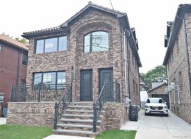 featured image of 3836 215th Pl #2FL
