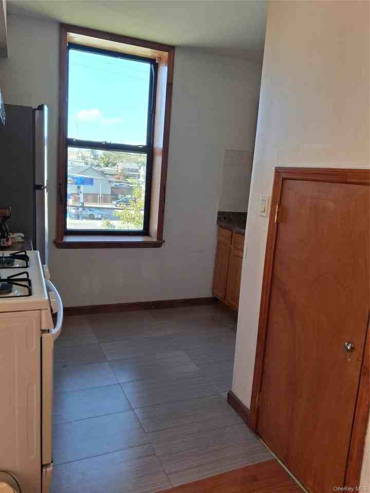 1 Orange Ave #1 - Photo 5 of 11