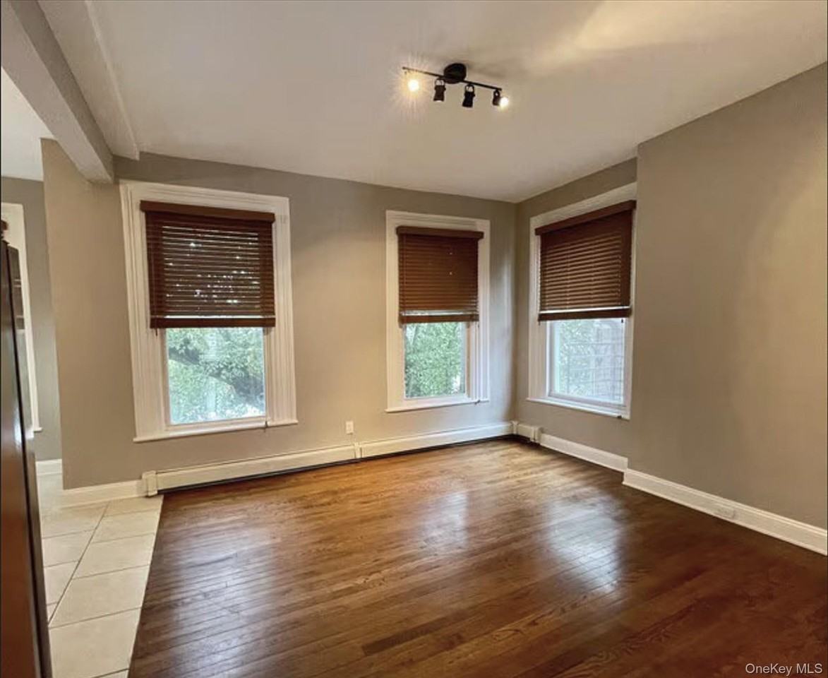 81 Cannon St #2 - Photo 4 of 9