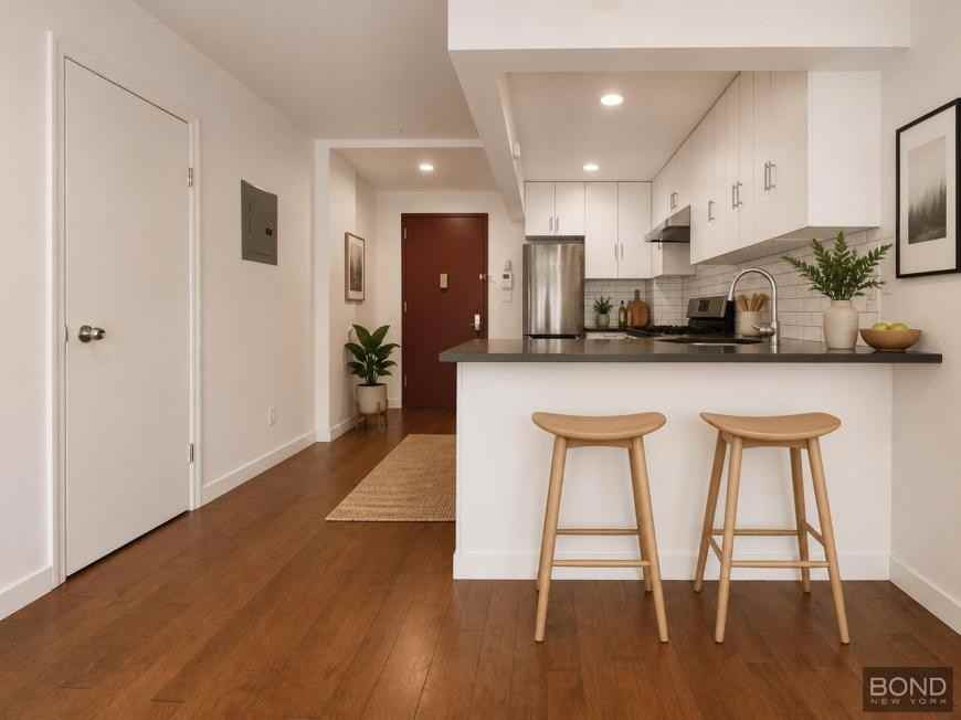 252 Broadway - Photo 3 of 6