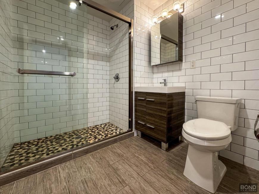 252 Broadway - Photo 5 of 6