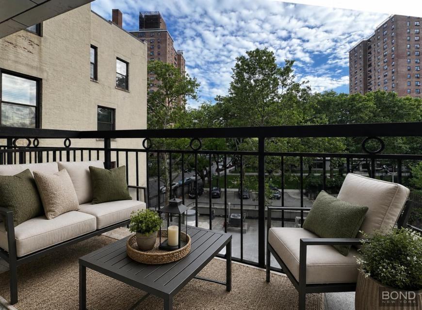 252 Broadway - Photo 6 of 6