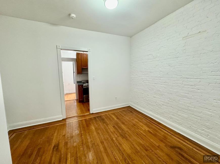 357 W 53rd St - Photo 4 of 6