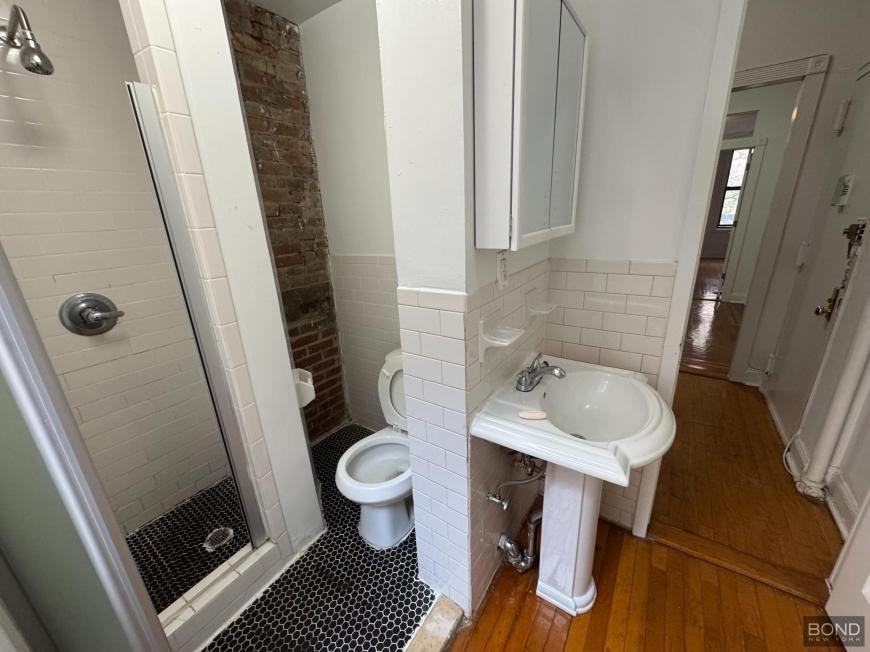 357 W 53rd St - Photo 6 of 6