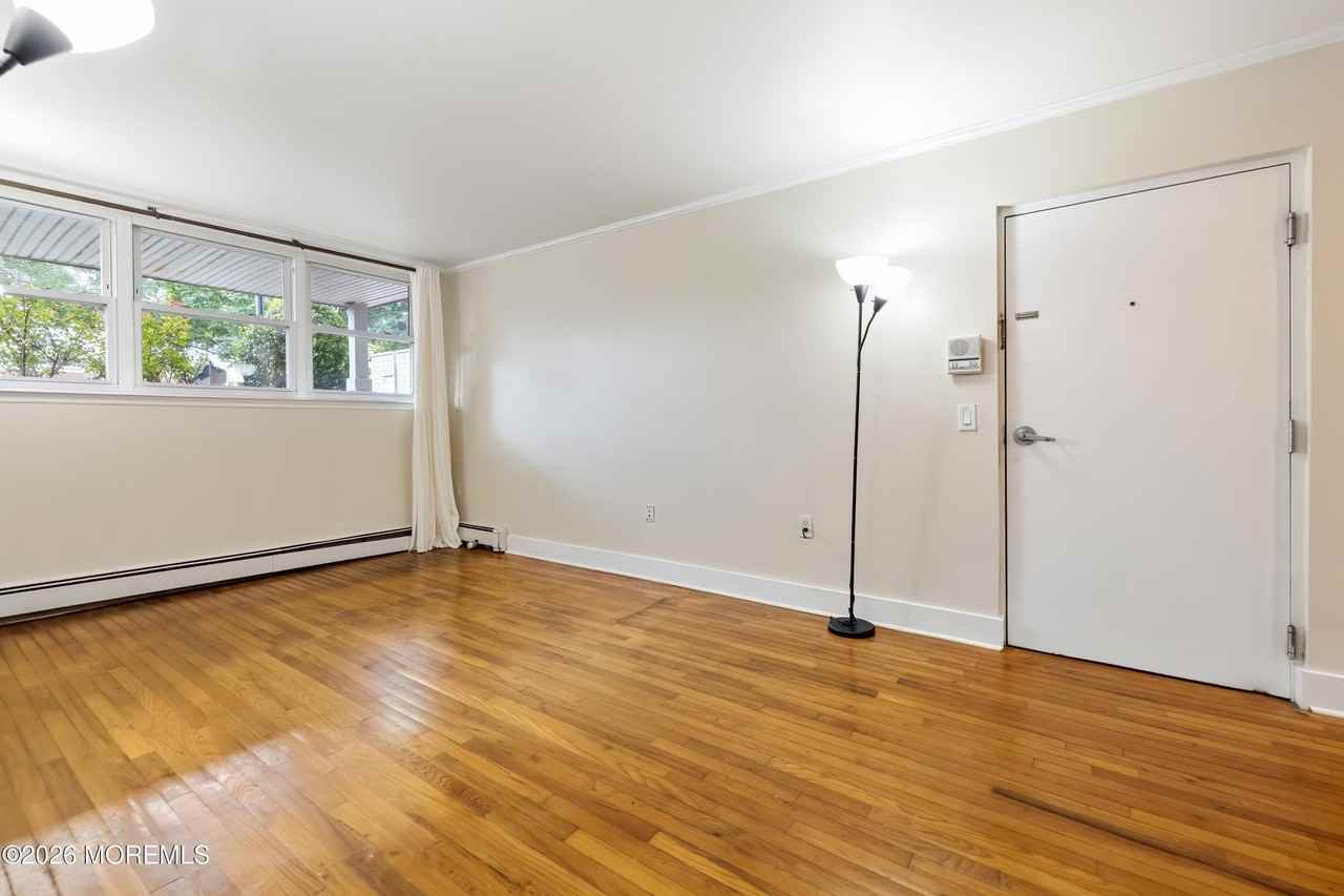 301 6th Ave #101 - Photo 4 of 19