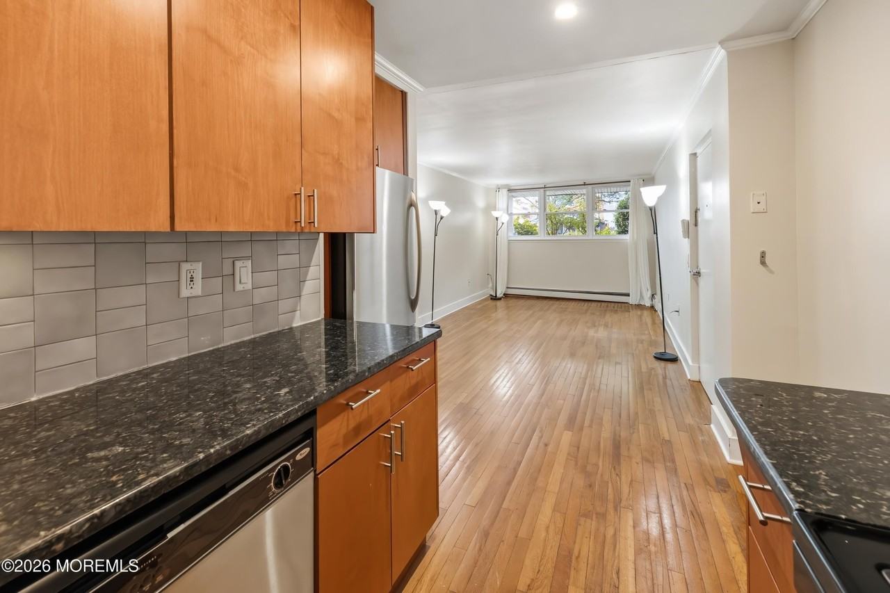 301 6th Ave #101 - Photo 7 of 19