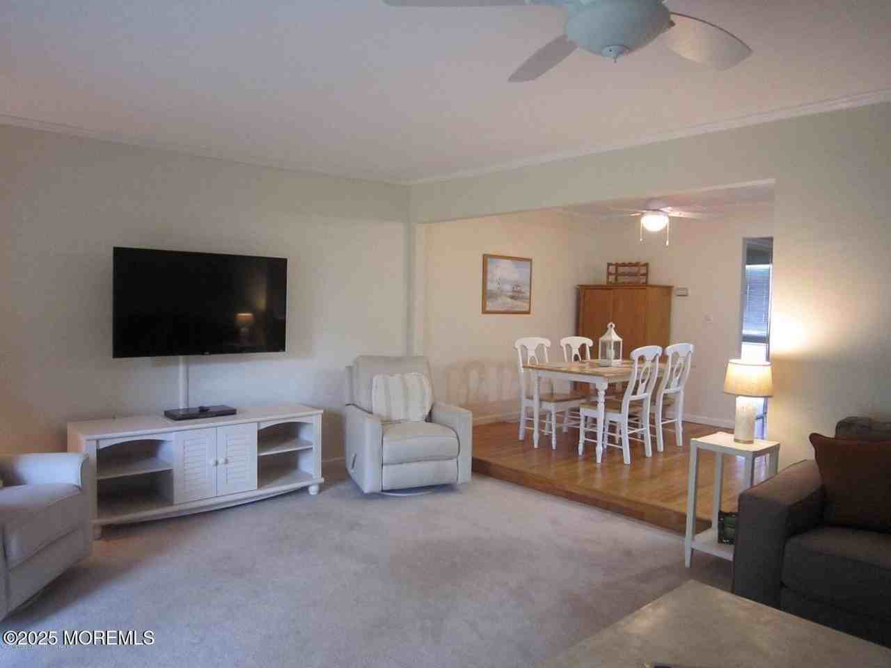 56 Linden Ct - Photo 7 of 16