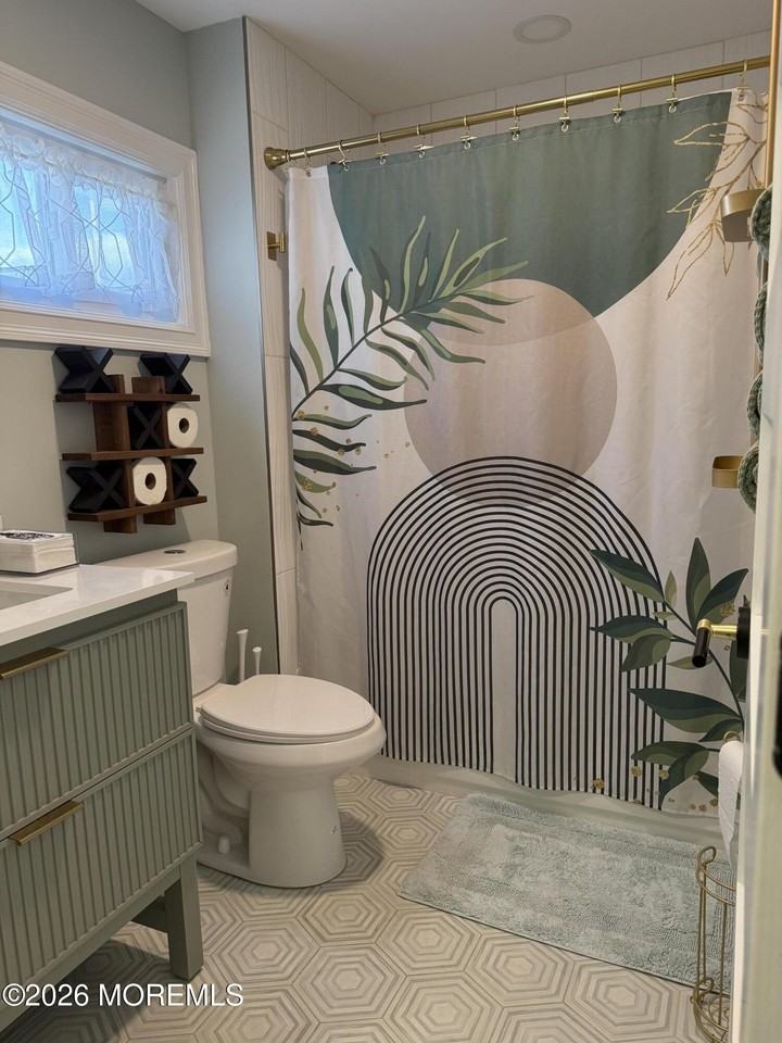905 Summerfield Ave #B - Photo 6 of 11