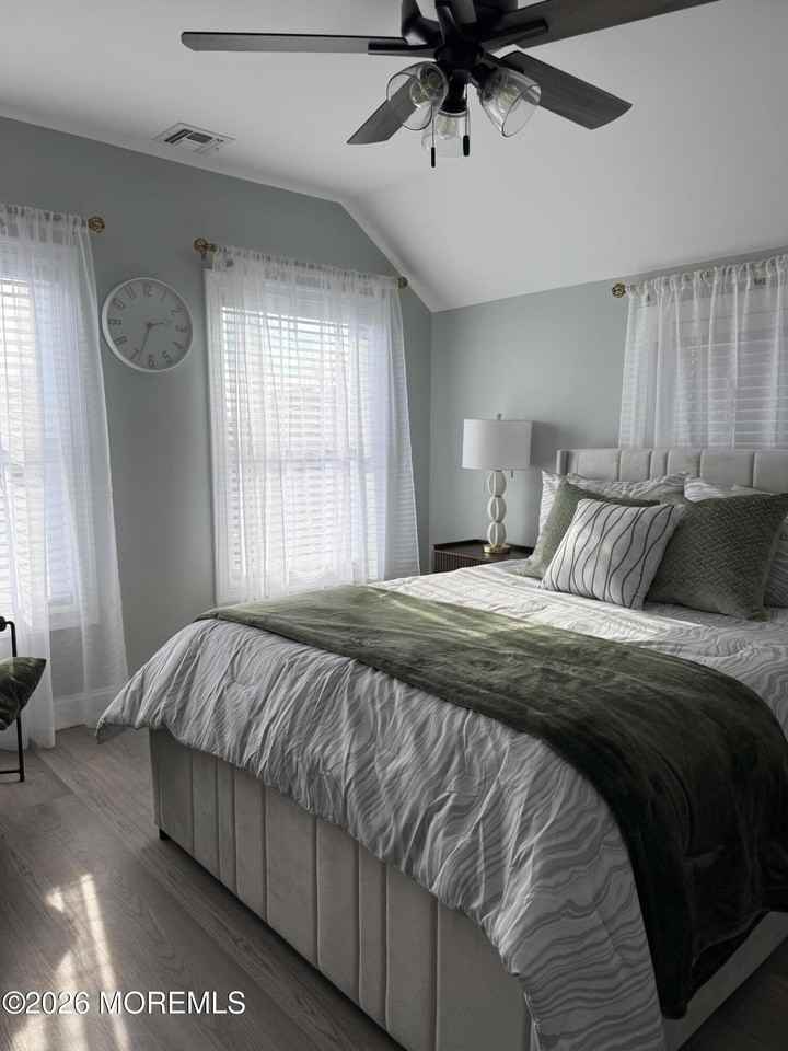 905 Summerfield Ave #B - Photo 7 of 11