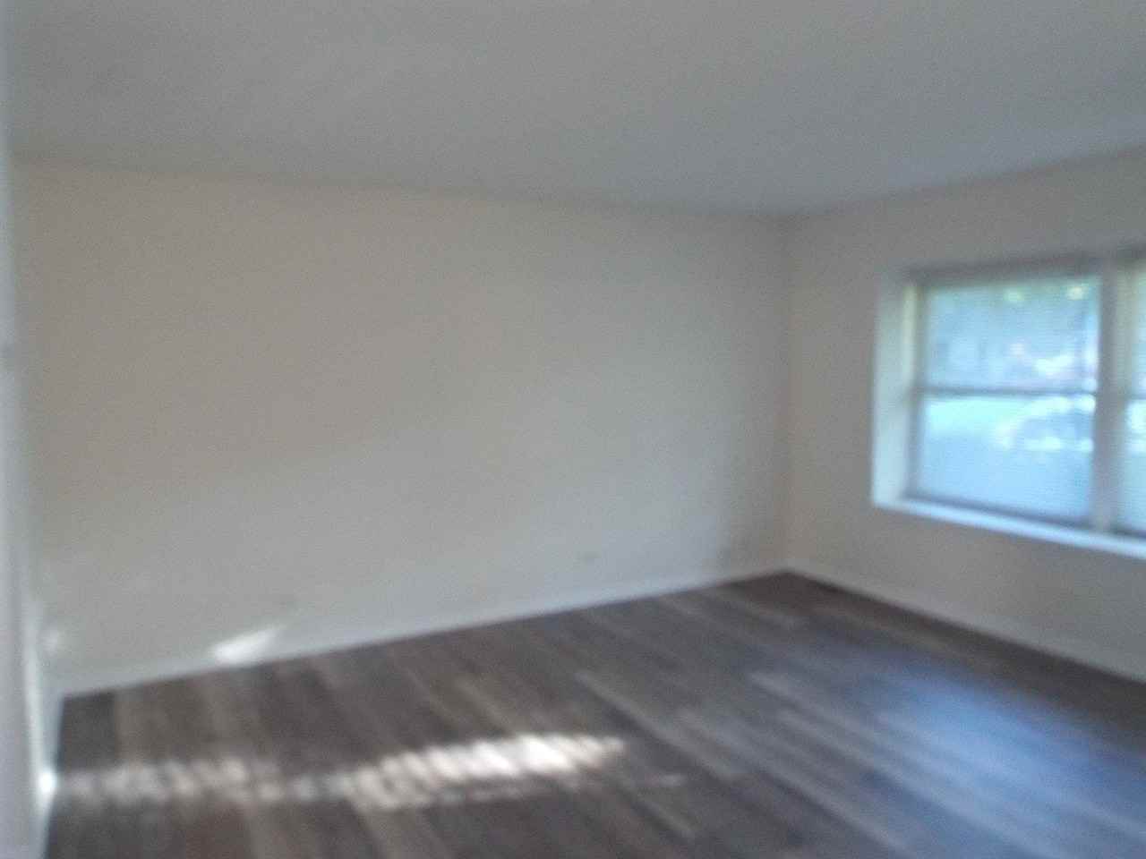 158 S Orchard Dr - Photo 4 of 11
