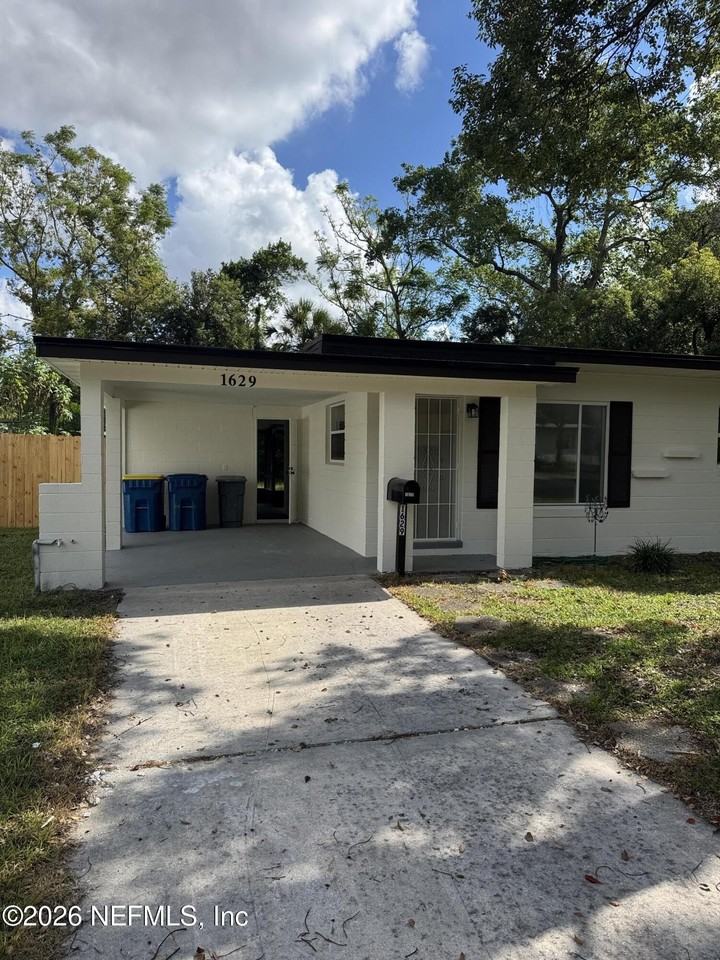 1629 Griflet Rd - Photo 2 of 19