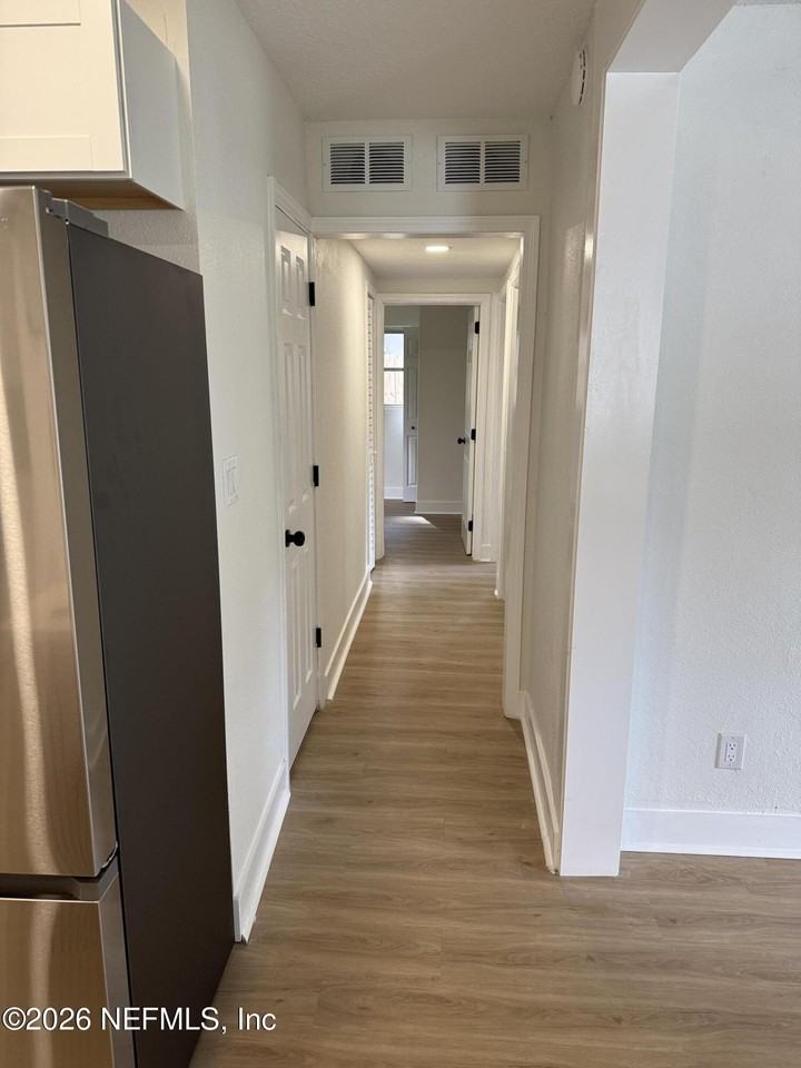 1629 Griflet Rd - Photo 5 of 19